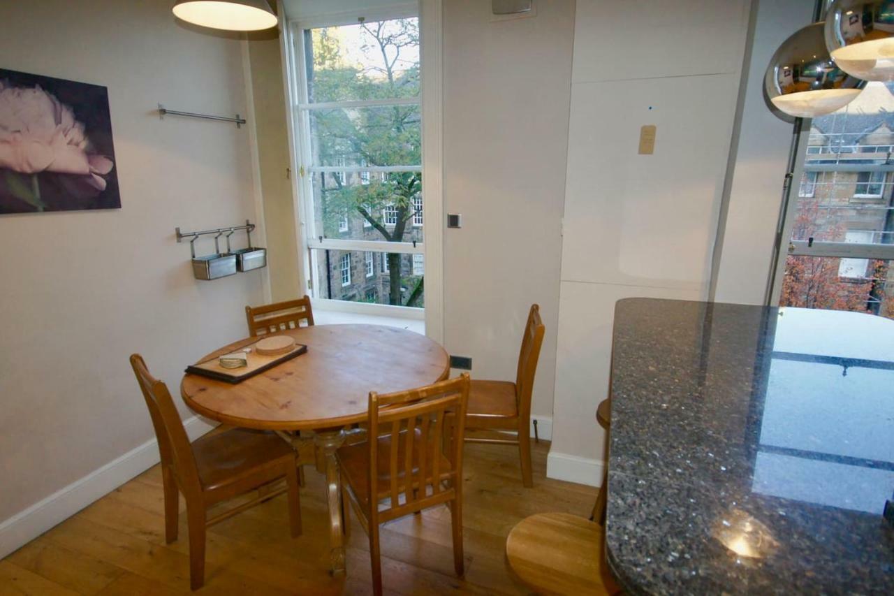 Spacious 2 Bed Apt Next To Royal Mile & Waverley EDI Exteriér fotografie
